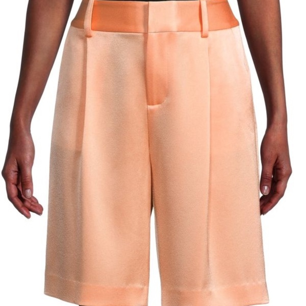 ALICE + OLIVIA Eric HW Bermuda Shorts Peach